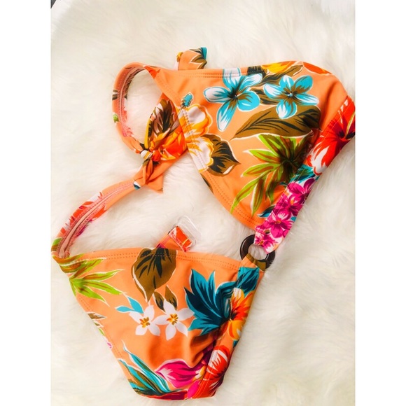 PINK Victoria's Secret Other - PINK Victoria’s Secret Tropical Bikini Top✨LARGE